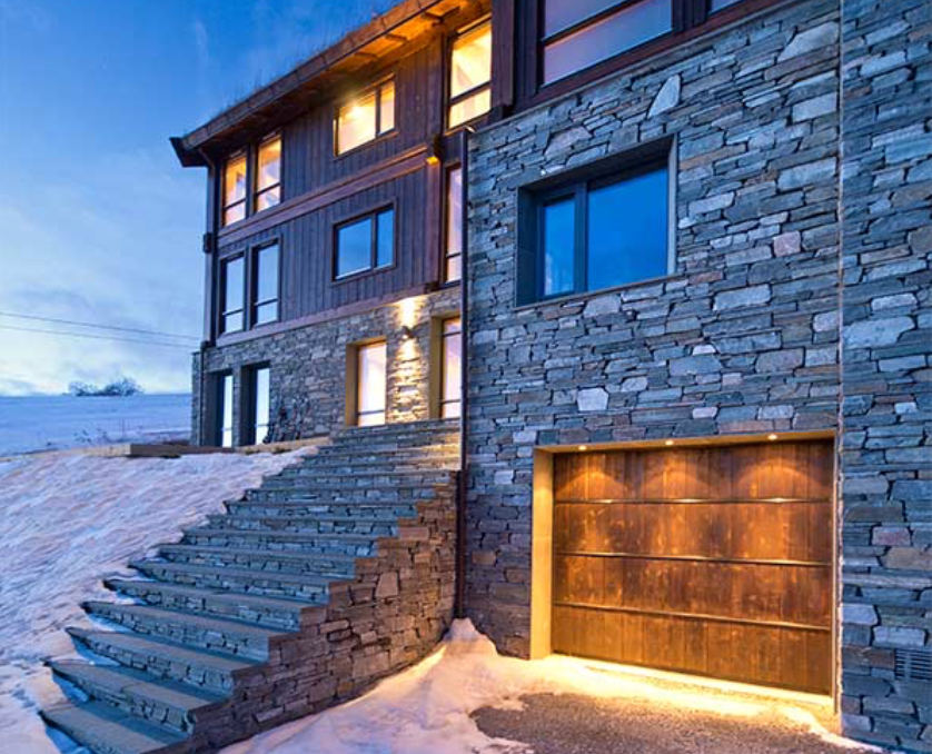 Mørk Oppdal Tørrmur