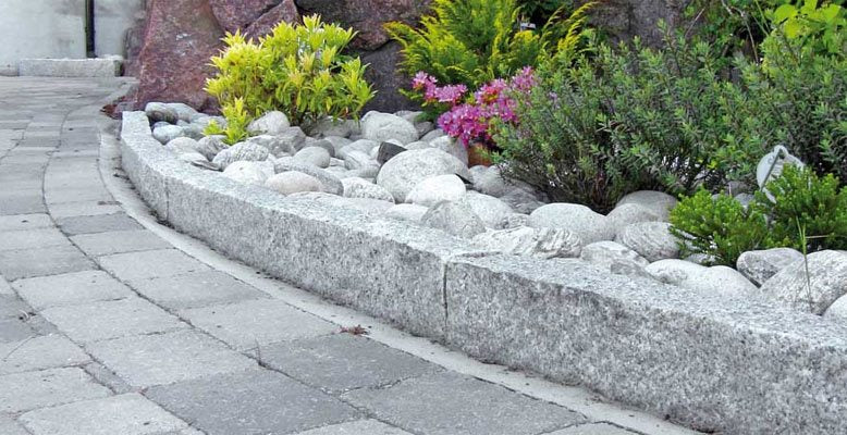 Granitt Kant Porto 8x20x100cm Sandblåst (Pall 44 stk.)