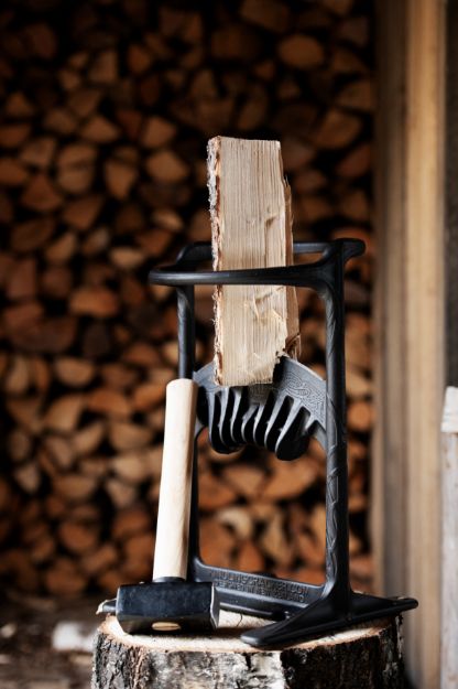 Kindling Cracker Stor