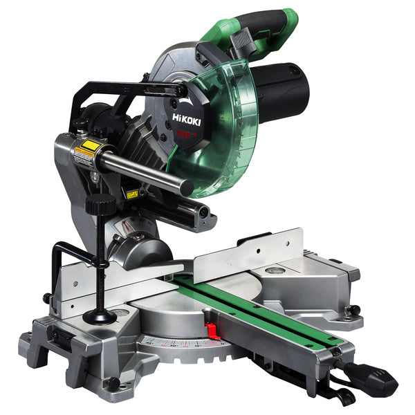 Kvalitetssag med stor kapasitet. Smart glideskinne gjør at sagen kan plasseres helt inntil vegg. Enkel å flytte/transportere med lett og kompakt design Uttrekkbare støtter på begge sider gir mer støtte til materialene gir mer presise kutt. Justerbar ekstra støtte til materialene gir mer presise kutt Med effektivt støvoppsamler og mulighet til påkobling av støvsuger HM-sagblad. Mykt håndtak som demper vibrasjon. Spindellås for enkelt og sikkert sagbladskifte. Laser for nøyaktige kutt image