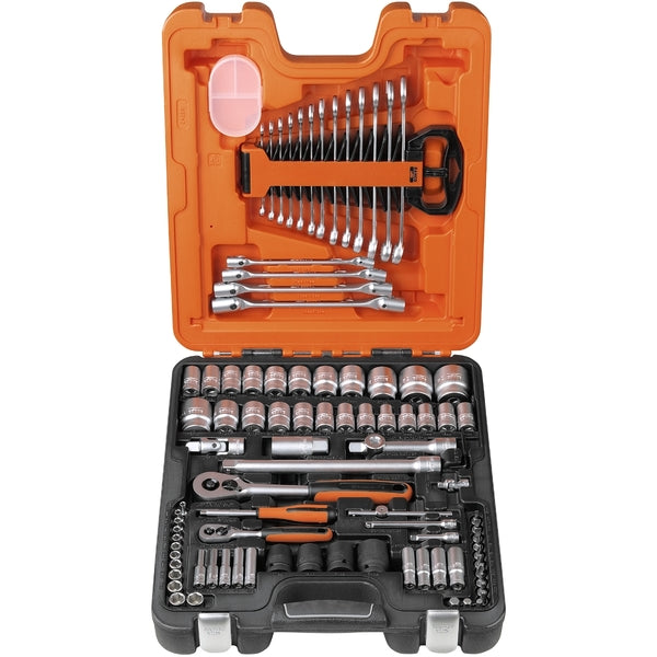 Pipenøkkelsett Bahco, S87+7 Pipenøkkelsett, metrisk/tommer. 1/4" og 1/2" DIN 3120/ISO 1174 Utførelse Mattforkrommet. Piper med Dynamic Drive profil . Innhold: 94 deler 12 stk. 1/4" sekskantpiper 4-13 mm 9 stk. 1/4" sekskantpiper, lang, 4-13 mm 15 stk. 1/2" sekskantpiper 10-34 mm 9 stk. 1/2" sekskantpiper tomme-utførelse 3/8, 7/16, 1/2, 9/16, 11/16, 3/4, 13/16, 7/8, 1-3/16" 4 stk. 1/4" skrutrekkerpiper Phillips 1, 2, 3, 4 3 stk. 1/4" skrutrekkerpiper spor 4, 5.5, 7 mm 6 stk. 1/4" skrutrekkerpiper sekskant...