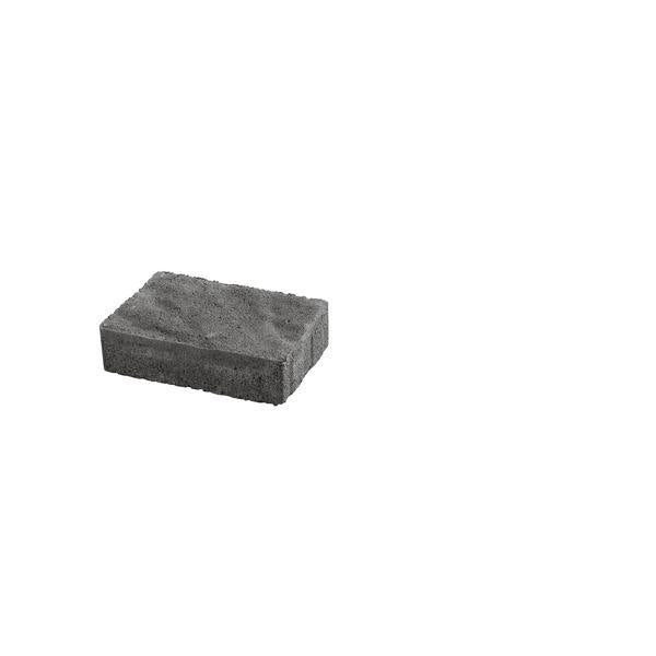 Multimix 50 Urban kontrast er en skarpkantet flammet grå/koks belegningsstein. Med sine skarpe kanter gir den rene linjer og passer veldig godt til funkis stil. Den har dim 13x19,5x5cm med forbruk 39stk/m2 og tåler personbiltrafikk. Ved legging bør en være varsom som ikke å skape sår i sidekantene.