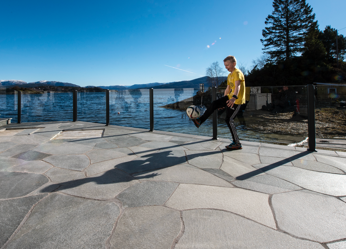 Mørk Oppdal Bruddheller