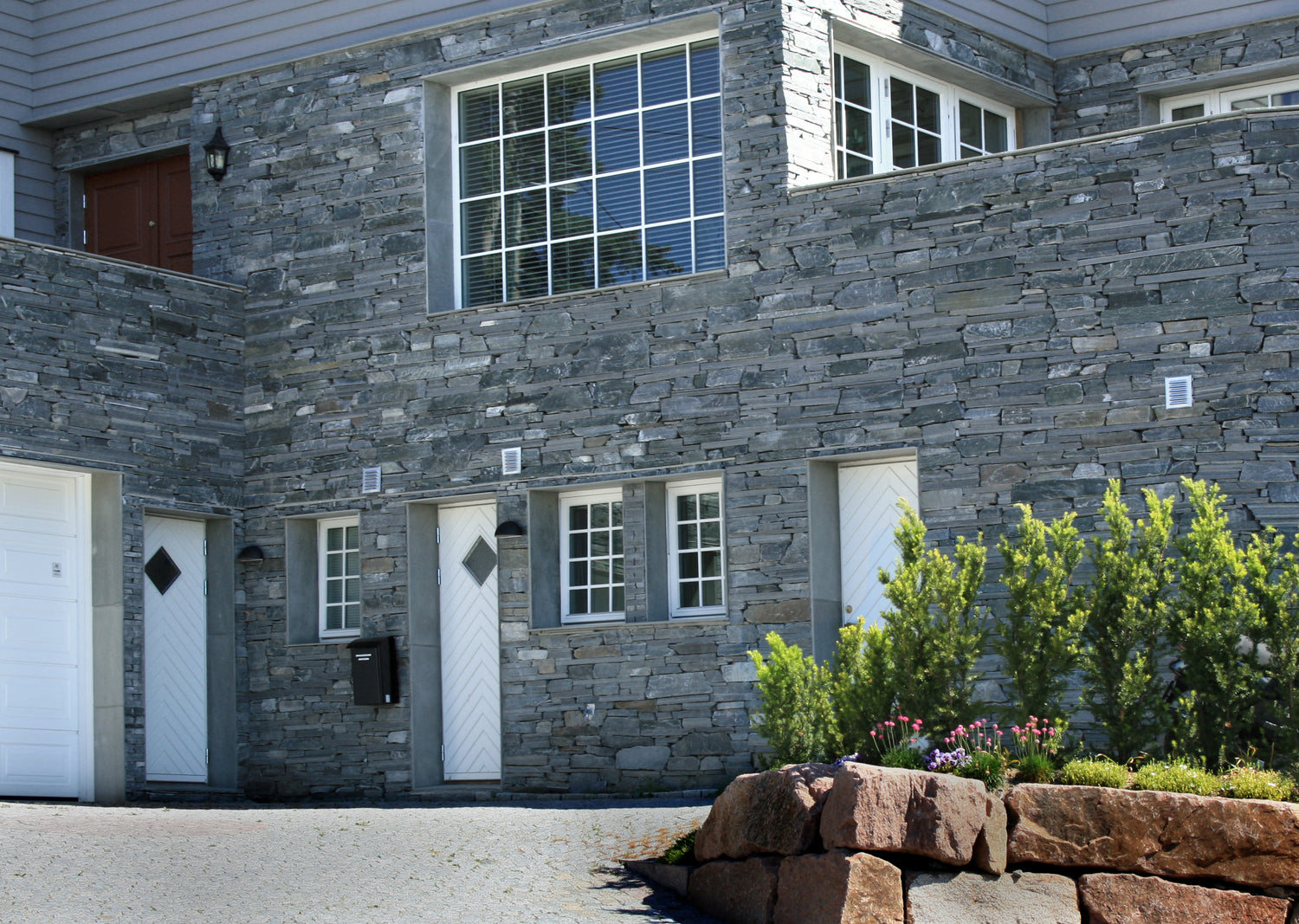 Mørk Oppdal Tørrmur