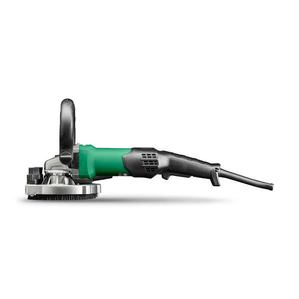 Effektiv og produktiv sliping takket være kraftfull motor Variabel hastighet for materialtilpasset bruk Justerbart bøylehåndtak for god ergonomi (verktøyfri justering) Justerbar kappe for pussing helt inntil vegg Slitesterk hette i aluminium Startstrømbegrensning og re-startbeskyttelse Overbelastningsbekyttelse Bruksområde: Sliping av betong og ulike steinmaterialer som naturstein, tegl, marmor, klinker etc. Fjerning av støp og fug etc. Leveres med: Bøylehåndtak, hakenøkkel og verktøykoffert image
