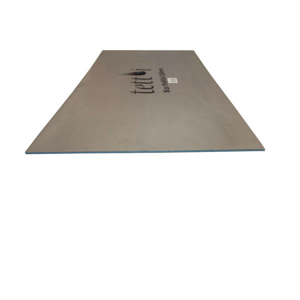 Tetti Våtromsplate 6mm, 60x244cm er en diffusjonsåpen membranplate, med en vanntett XPS kjerne som er dekket av glassfiberarmert mørtel på begge sider. Dette gir et perfekt underlag for flis eller tilsvarende kledning. Platene er vanntette, sopp- og råtesikre, og har en svært god isolerende effekt. Tetti Våtromsplater kan bruker på vegg, gulv, til innkledning og konstruksjon. Noen av fordelene med Tetti Våtromssystem: - Enkel montering - Komplett system. - Vanntett, sopp- og råtesikker - En forsikring mo...