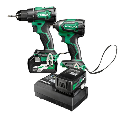 Verktøypakke som inneholder to kompakte og effektive 18V-verktøy, to MULTIVOLT-batterier og en hurtiglader. Borskrutrekker DS18DE: Meget kompakt borskrutrekker med enestående balanse. Vekt ca. 1,9 kg inkl. batteri. Høy hastighet og dreiemoment (maks. 70 Nm), for effektivt arbeid. Kick-back system (RFC) som reduserer vridning av underarmen og hånden ved fastkjøring. Slagskrutrekker WH18DE: Kompakt lett og effektiv slagskrutrekker med høy rotasjonshastighet og maksimalt dreiemoment på 175 Nm. Vekt på 1,6 k...