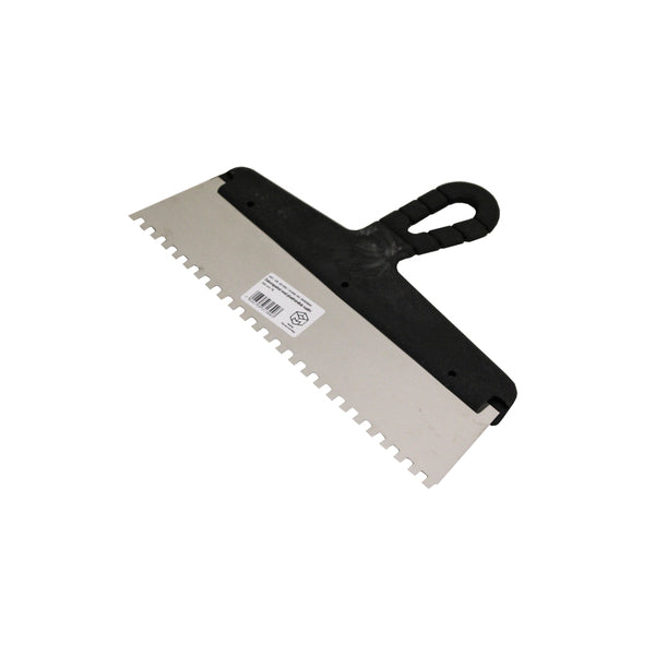 En praktisk og robust bredsparkel med blad i rustfritt stål og skråstilt plasthåndtak, utviklet for krevende arbeidsoppgaver. Den brede utformingen (300 mm) gir deg mulighet til rask dekning av større flater, med tanning T6. image