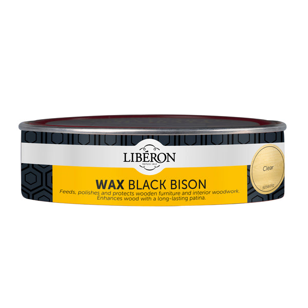 Liberon Black Bison Antikkvoks er tykk voks, fremstilt av høykvalitetsvokser, inneholder bl.a. carnauba-voks. Voksen nærer og beskytter alle typer treverk og fremhever treets naturlige farge og glød. Voksen gir en slitesterk overflate og beskytter treverket mot uttørring. Utmerket til vedlikehold av møbler og som sluttbehandling/etterbehandling over beis, olje og lakk. Brukes på såvel antikke møbler som på nytt treverk. Perfekt til møbler. Fåes i flere nyanser. Liberon Black Bison Antikkvoks fås også i f...
