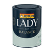 LADY Balance gir deg vakre, matte vegger og godt inneklima. Den vakre, matte overflaten lar fargenes naturlige og harmoniske nyanser komme frem og gir deg rom det er godt å være i. LADY Balance lukter minimalt og er godkjent av Eurofins Indoor Air Comfort Gold. image