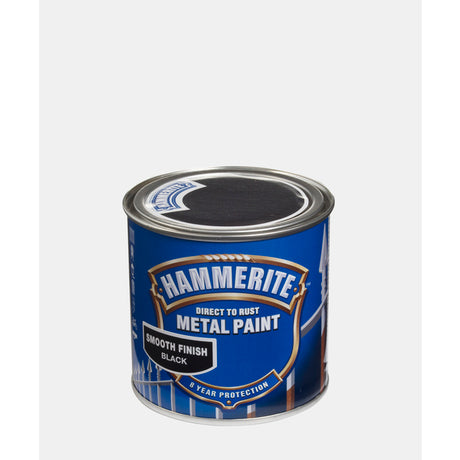 Hammerite er det originale produktet som i sin tid ble spesielt utviklet for bruk på metall. Enten det er nytt metall som skal beskyttes, eller gammelt met all med rustangrep som trenger en oppfriskning. Hammerite stopper eksiterende rustangrep og beskytter mot nye. I tillegg gir produktet en utrolig hard og sl itesterk overflate som virkelig varer i mange år. Produktet fungerer som en pr imer, grunning og overflatefinish i en og samme operasjon. Finnes i Hammerslag , Glatt og Silkematt Finish.. image
