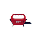 MFT System for skjult montasje er beregnet for montering av vanlig trykkimpregnert-/ varmebehandlet terrassevirke, Sibirisk lerk mfl. Verktøyet klemmes fast over bærende bjelke, en skrue plasseres i hvert monteringshull. Montasjen gjøres med det spesial tilpassede TX15 bitset for at korrekt monteringsdybe oppnås. Ved skjøting av terrassebord skal en ekstra lekt monteres på bjelken, dette er for at terrasseskruen ikke skal monteres for nært endetreet. Grepområde 110 - 155mm. 1 st TX15 spesialbits og dista...